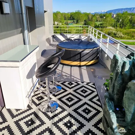 75m² Avec Jacuzzi *